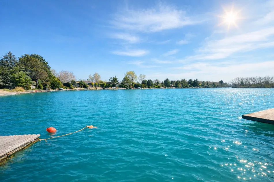WOHNEN AM SEE, ERBAUEN SIE SICH IHREN WOHNTRAUM MIT SEEZUGANG- Haus mit Keller in Trockenparzelle - Titelbild