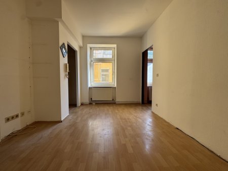 Ruhige 2-Zimmer Wohnung mit Innenhoflage – Sanierungsobjekt nahe MedUni Wien