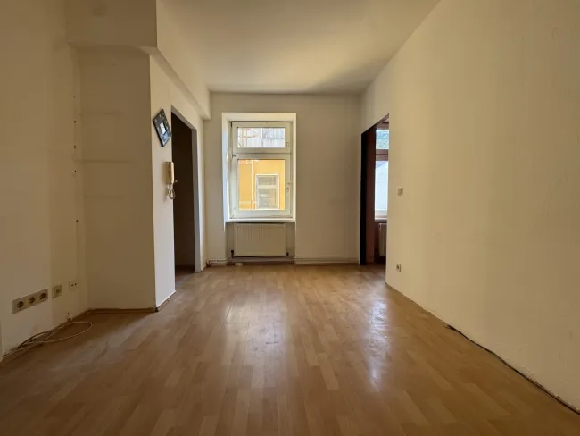 Ruhige 2-Zimmer Wohnung mit Innenhoflage – Sanierungsobjekt nahe MedUni Wien - Titelbild