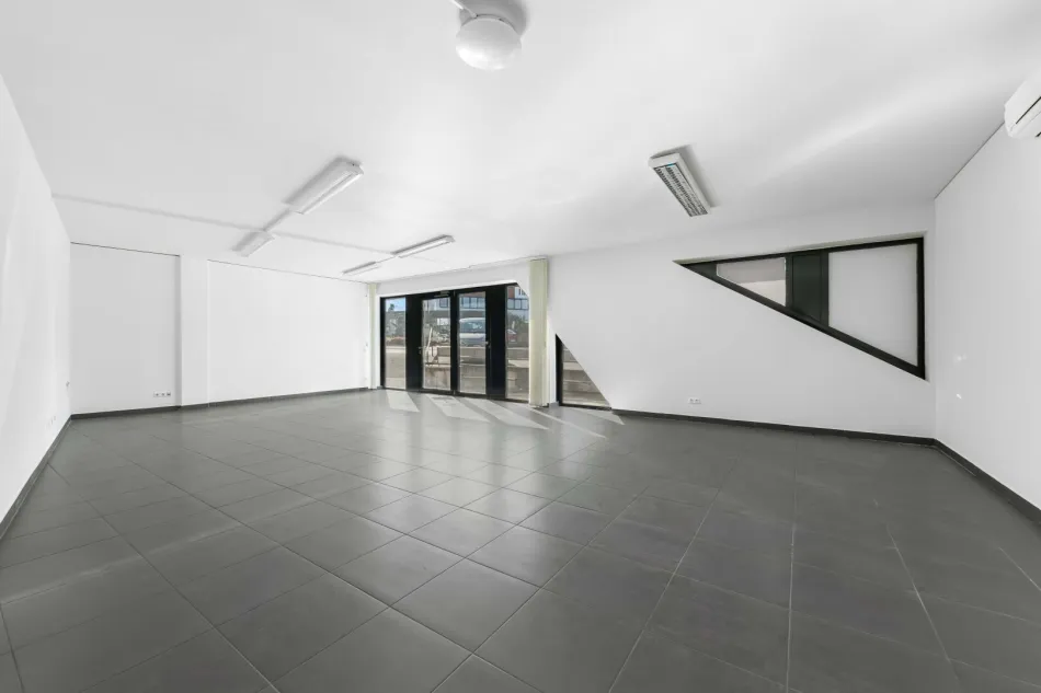 Kärnten – Spittal an der Drau! PRIME BUSINESS LOCATION – Repräsentative Gewerbefläche mit vielseitigem Potenzial - Titelbild