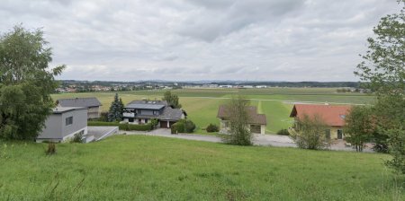 Traumhafte Doppelhaushälfte in Schörfling am Attersee – Ihr Erstbezug wartet!