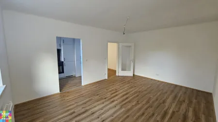 ERSTBEZUG NACH SANIERUNG! AKTION 2 MONATE MIETFREI!
