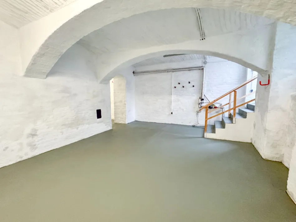 PROVISIONSFREI! Hannovermarkt, Wallensteinstraße Lager / Magazin mit 46,51 m2 Nutzfläche und Strassenzugang zu verkaufen - Bild