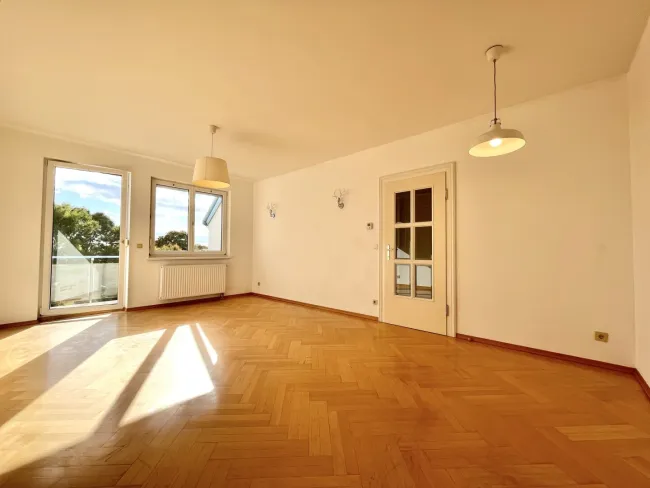 Wohnen im Marchfeld! Helle 4-Zimmer-Dachgeschoßwohnung mit Balkon - Titelbild