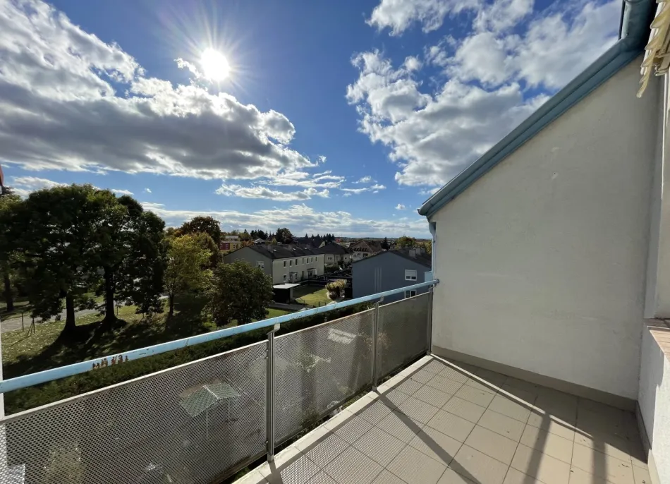 Helle 4-Zimmer Eigentumswohnung mit Balkon | Nähe Gänserndorf - Bild