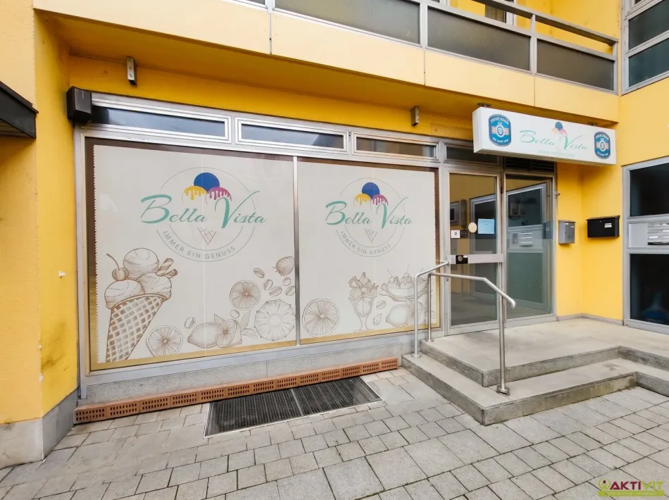 Geschäftslokal mit Schaufensterfront und Gastgarten-Möglichkeit im Zentrum von Zeltweg - Titelbild