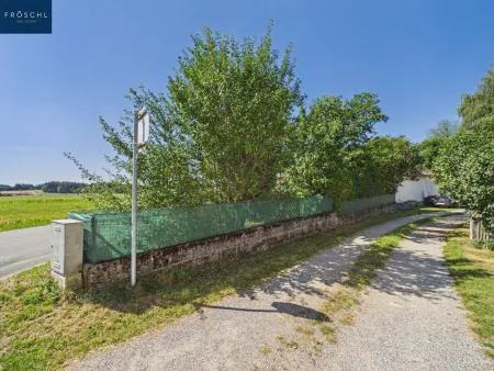 Ansicht der Zufahrt von der Straße - Pic 2