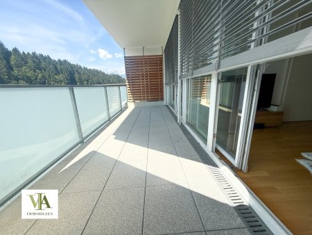 Neuwertige, voll möblierte 2-Zimmer-Wohnung mit Balkon Richtung Kaisergebirge in Kitzbühel zu vermieten