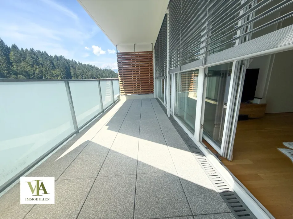Neuwertige, voll möblierte 2-Zimmer-Wohnung mit Balkon Richtung Kaisergebirge in Kitzbühel zu vermieten - Bild