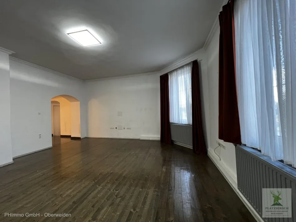 Charmantes Landhaus, 2020 saniert, 35 Min. von Wien 22 und 10 Gehminuten vom Bahnhof entfernt - Bild