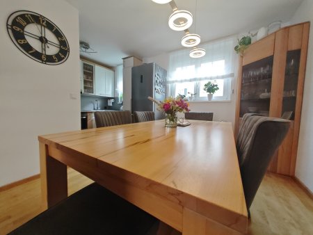 Teilmöblierte 3 - Zimmer Wohnung mit Top Ausstattung inkl. Klimaanlage!