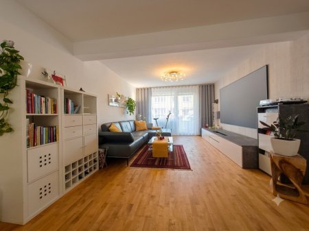 Teilmöblierte 3 - Zimmer Wohnung mit Top Ausstattung inkl. Klimaanlage!