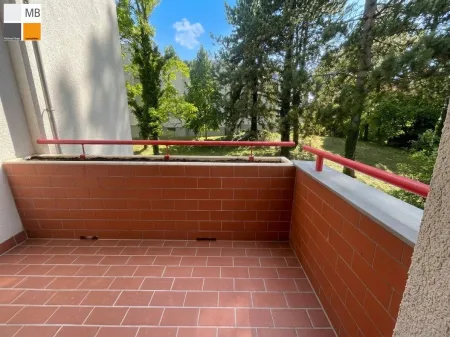 Balkon ins Grüne