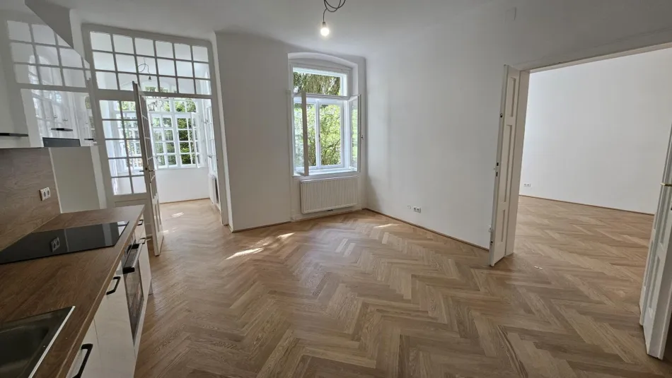 Wohnen im Grünen – großzügige 94m² Altbauwohnung mit 4 Zimmern & Allgemeingarten in Gersthof. - Bild