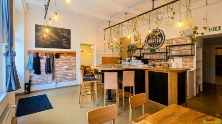 Gastronomiestandort in zentraler Grazer Lage mit Gastgarten und Kellerflächen.