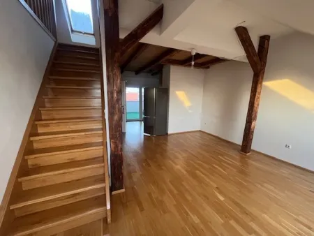 Dachgeschosswohnung in 8020 Graz zu mieten – Ihr neues Zuhause! - Titelbild