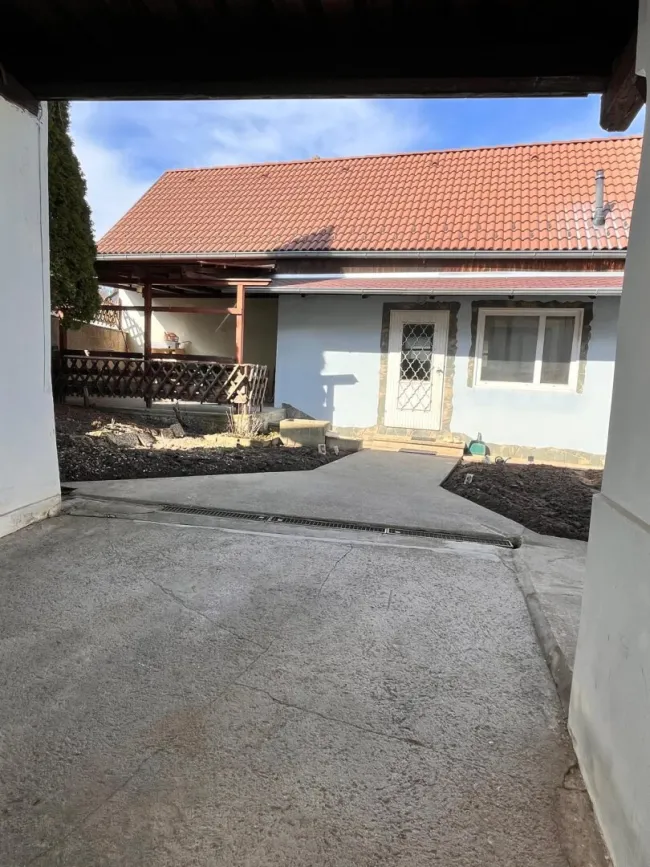 Charmantes Einfamilienhaus mit viel Potenzial in Großpetersdorf - Bild