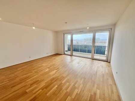 ***HELLE 3-ZIMMER-WOHNTRAUM - ERSTBEZUG, BALKON, NIEDRIGENERGIEHAUS, KÜCHE INKLUSIVE ***