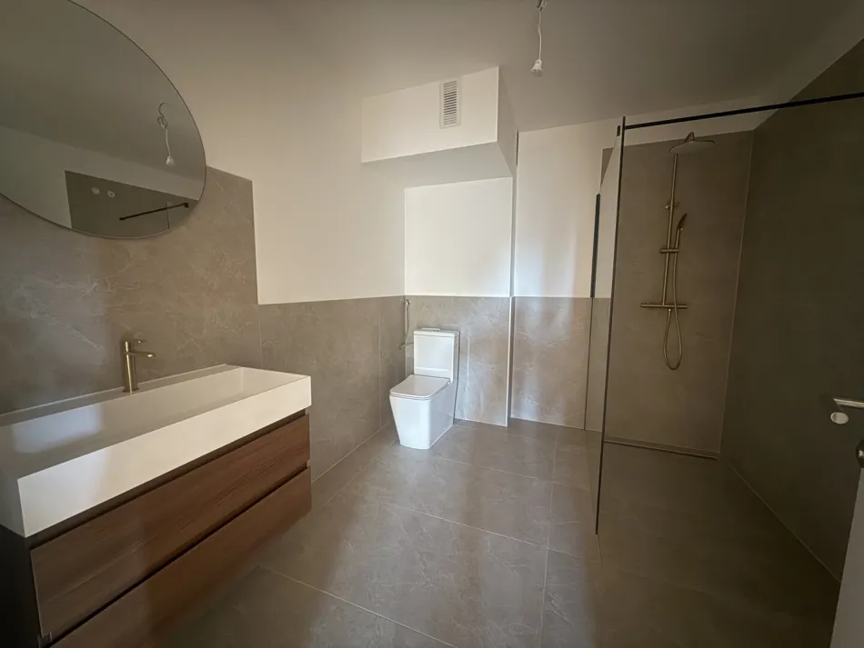 Erstbezug nach Generalsanierung – moderne 2-Zimmer-Wohnung mit Loggia in Andritz! - Bild