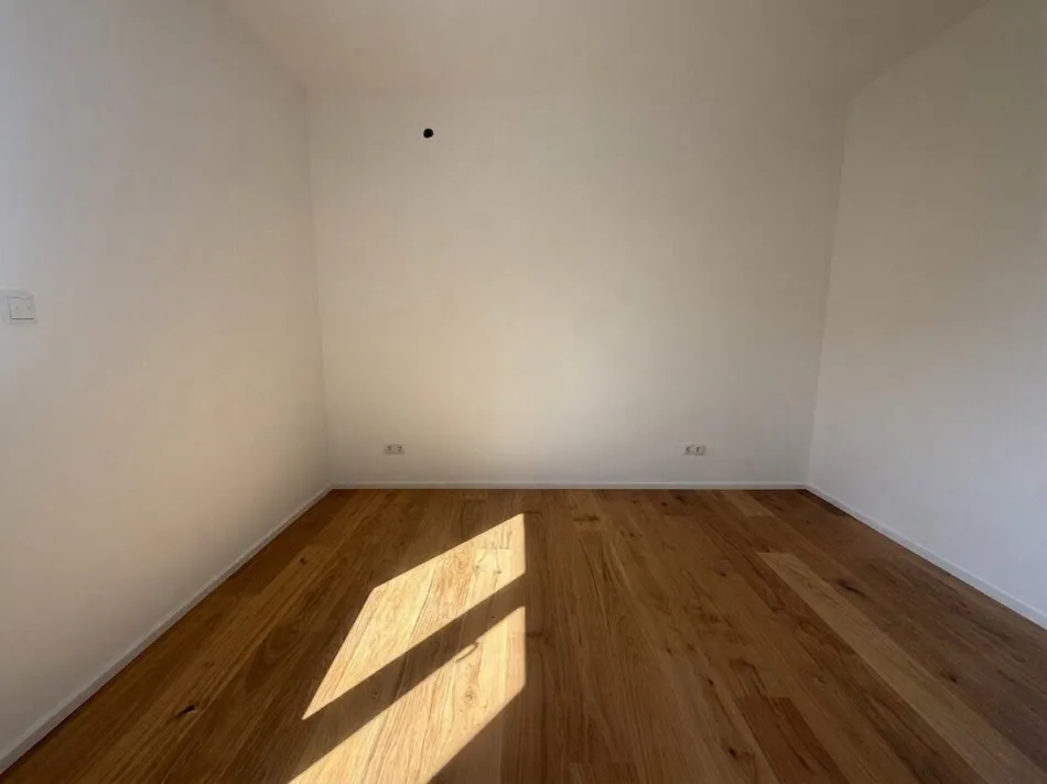 Erstbezug nach Generalsanierung – moderne 2-Zimmer-Wohnung mit Loggia in Andritz! - Bild