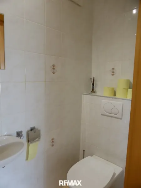 EG - WC