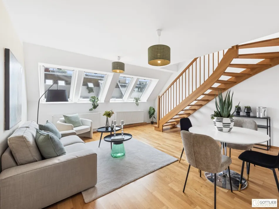 Bestlage Servitenviertel! Sonnendurchflutete 2-Zimmer-Dachgeschoss-Wohnung in Ruhelage - Titelbild