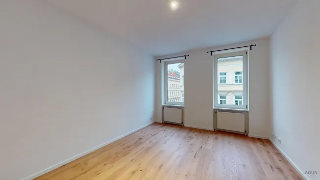 1-Zimmer-Wohnung - zentral gelegen - 3 Stock mit Lift - hell - Anlage - Titelbild