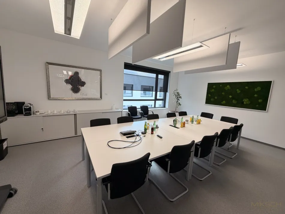 Modernes Büro in St. Pölten I nähe A1 Autobahn I 850 bis 1700 m² I Parkplätze I Lager mit 120,63 m² - Bild