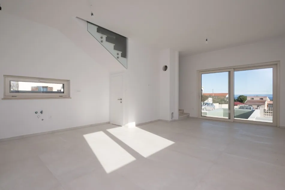 Traumferienhaus in Medulin, 172m², 3 Zimmer, Garten, 2 Terrassen, Solar, 750.000€ - Bild