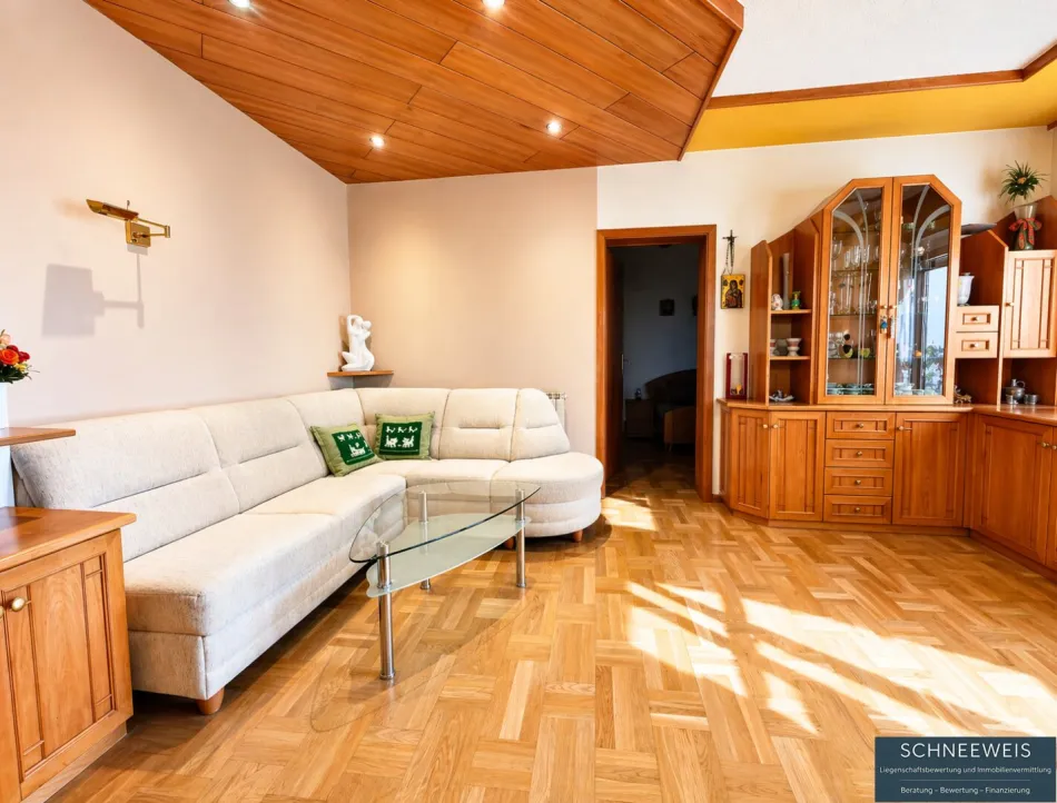 TRAUN | ST.MARTIN: Vollständig möblierte 3-Zimmer-Wohnung mit kleinem Balkon in Trauner Bestlage! - Titelbild