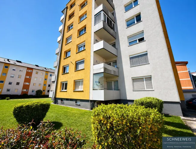 TRAUN | ST.MARTIN: Vollständig möblierte 3-Zimmer-Wohnung mit kleinem Balkon in Trauner Bestlage! - Bild