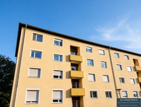 STEYR | TABOR: Gepflegte 3-Zimmer-Wohnung mit großzügigem Raumangebot, Loggia und Grünblick!