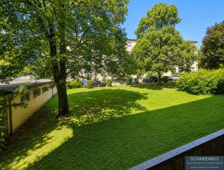 STEYR | TABOR: Gepflegte 3-Zimmer-Wohnung mit großzügigem Raumangebot, Loggia und Grünblick!