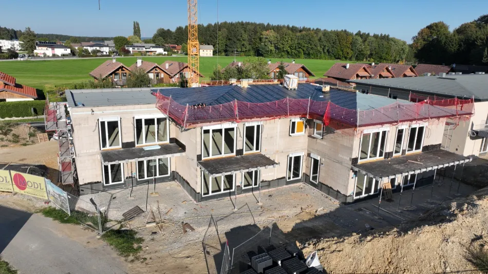 Moderne 3-Zimmer-Erstbezugswohnung mit Balkon in Perwang am Grabensee - Fertigstellung im Sommer 2027 - Bild