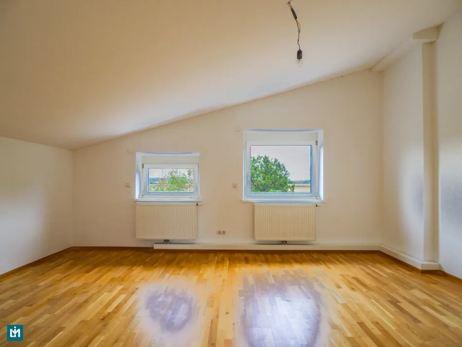 Modernes Wohnhaus in absoluter Ruhelage mit exklusiver Seezugang für Anreiner – Top-Zustand zu vermieten! - Bild