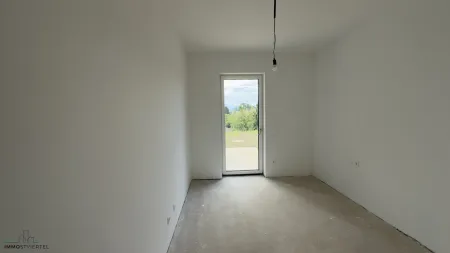 Büro oder Zimmer im UG