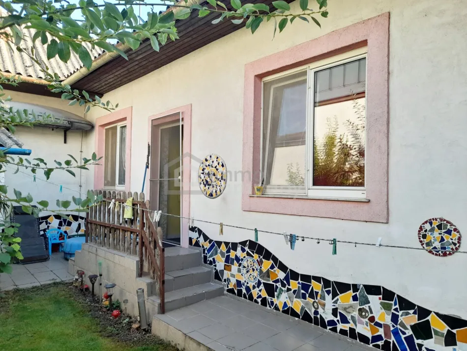 Haus mit Potenzial & privatem Innenhof im Ortskern von Gols - Bild
