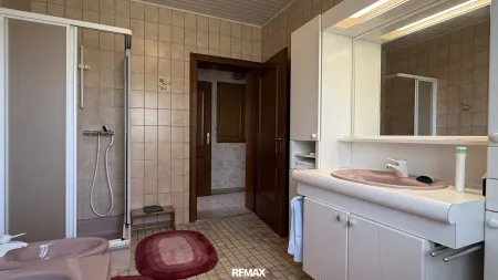 Badezimmer EG
