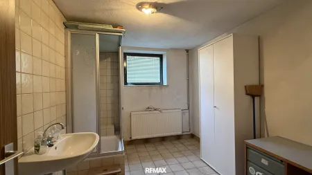 Dusche im Keller