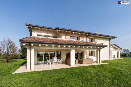 Ein wahrlich prachtvolles LUXUSANWESEN in Italien mit nur 45 Fahrminuten zum Meer!