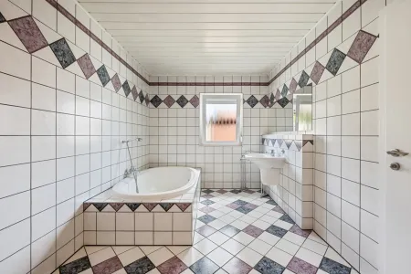 EG-großes Familienbad