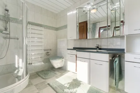 Badezimmer EG