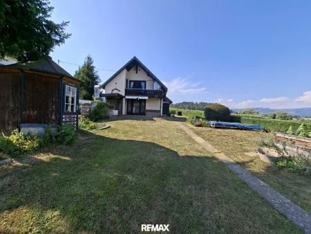 Haus samt Grundstück