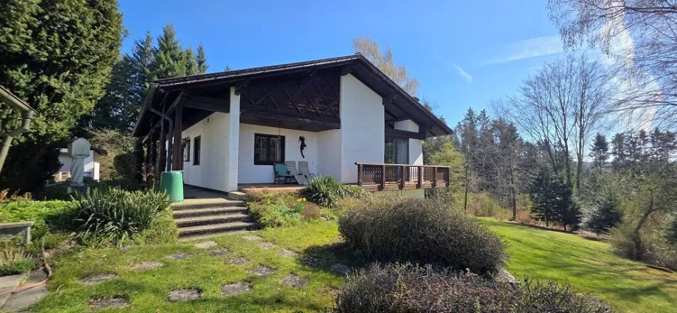 Am Balkon von Schärding: Direktor-Landhaus in unverbaubarer Grünrandlage, ca. 230 m² Wohnfläche - Bild