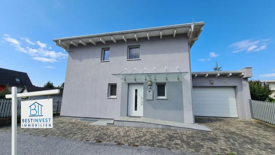 Neuwertiges Haus - Barrierefrei mit LIFT - Bild