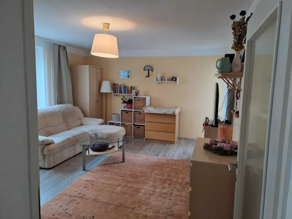 Charmante 3-Zimmer-Wohnung nahe der Salzach mit Loggia - Titelbild