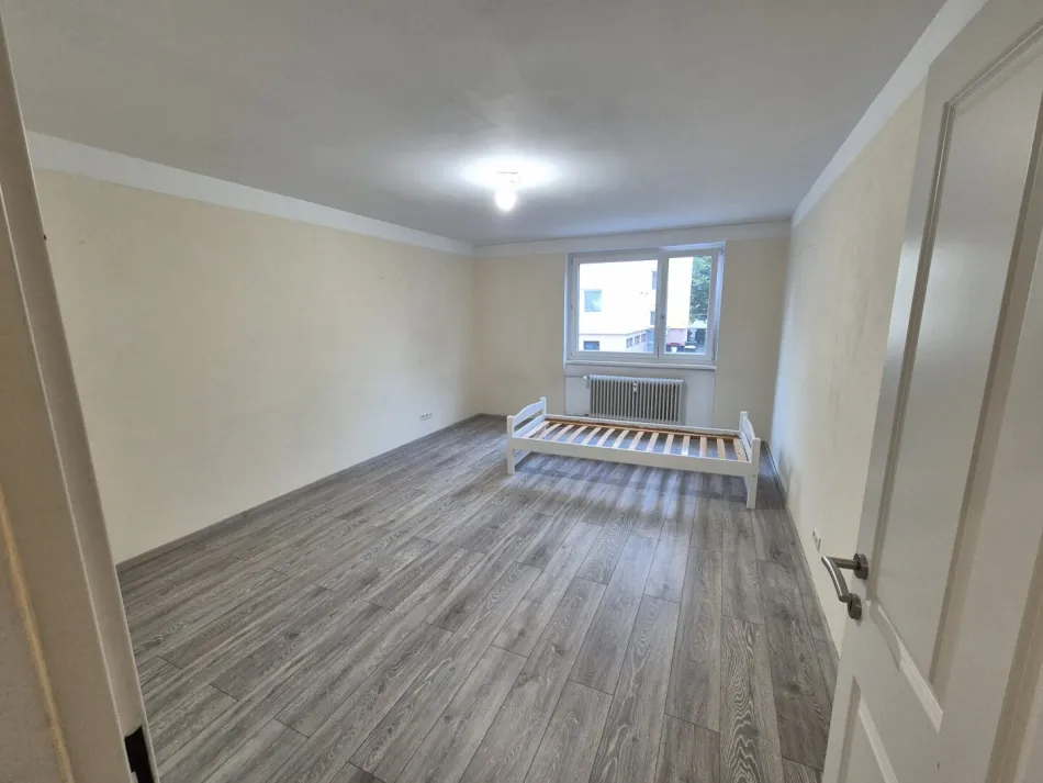 Charmante 3-Zimmer-Wohnung nahe der Salzach mit Loggia - Bild