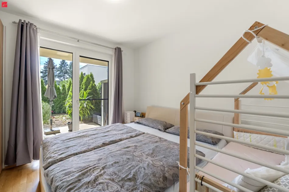Modernes Wohnen mit Garten & idyllischem Waldblick - Bild
