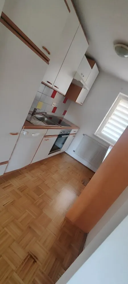 Stilvolle Maisonette-Wohnung mit offenem Wohnkonzept und Dachgeschoss-Galerie - Bild