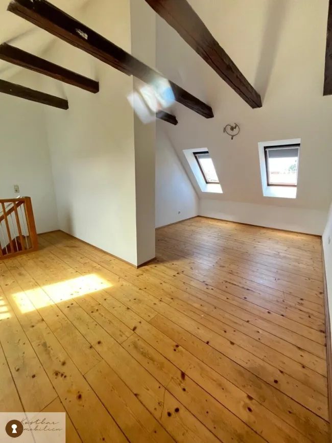 Höchst originelle Dachgeschosswohnung mit Galerie am Griesplatz zu verkaufen! - Bild